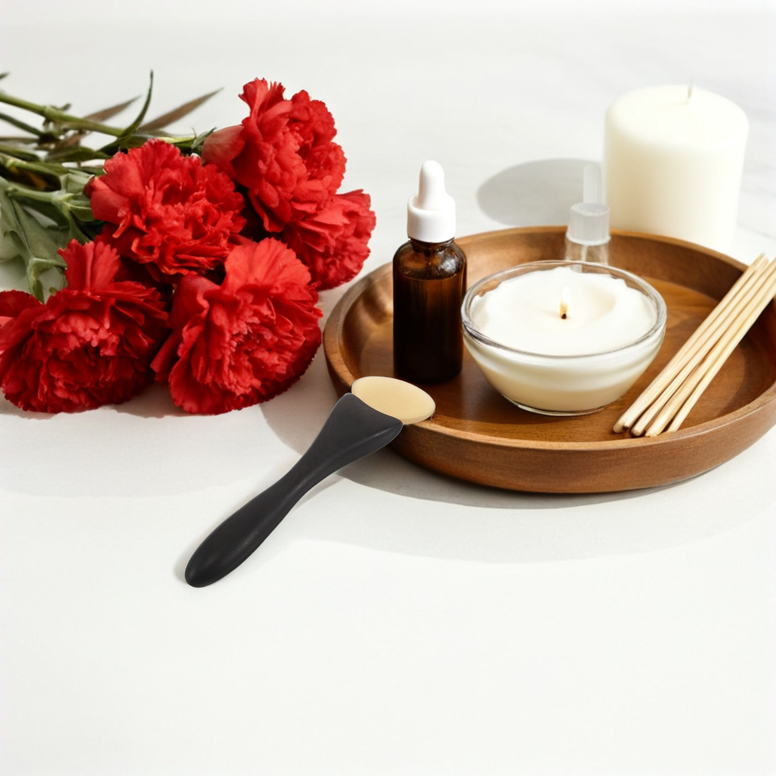 Skincare Natur E - Masseur facial en bois de santal,